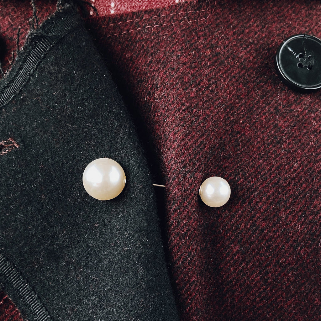 All-match free sewing pearl brooch